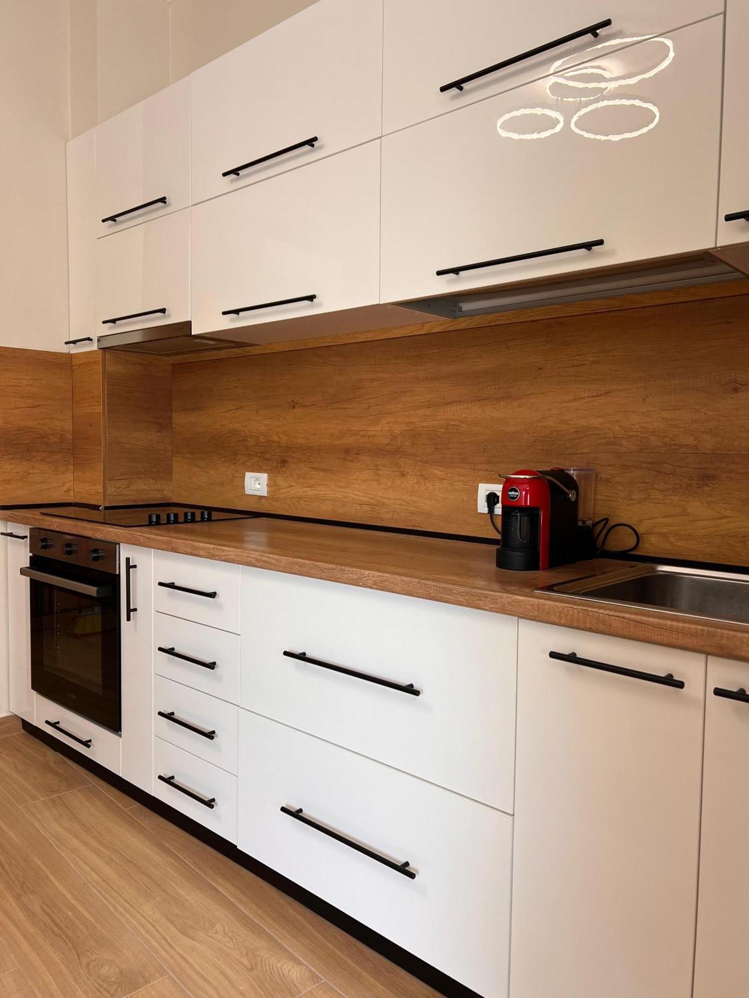Appartement Gjiri I Lalzit